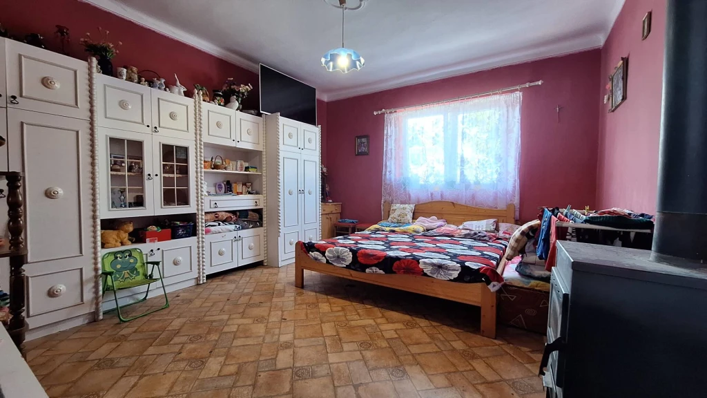 Eladó családi ház, Inke