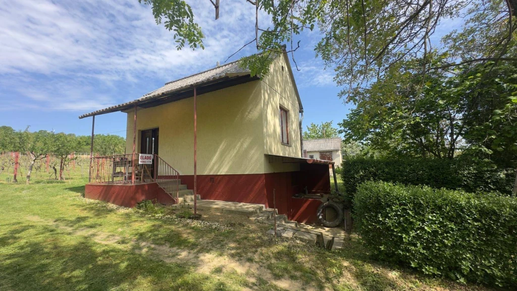 Eladó zártkert, Becsehely