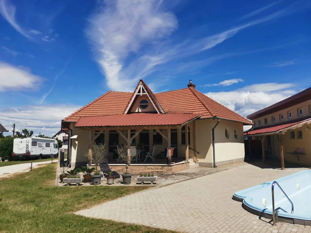 Eladó családi ház, Balatonszentgyörgy