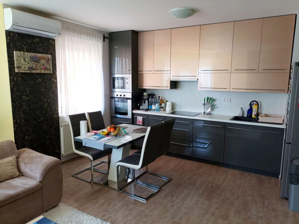 Debrecen Füredi kapuban 65 m2 -es, igényes lakás eladó!