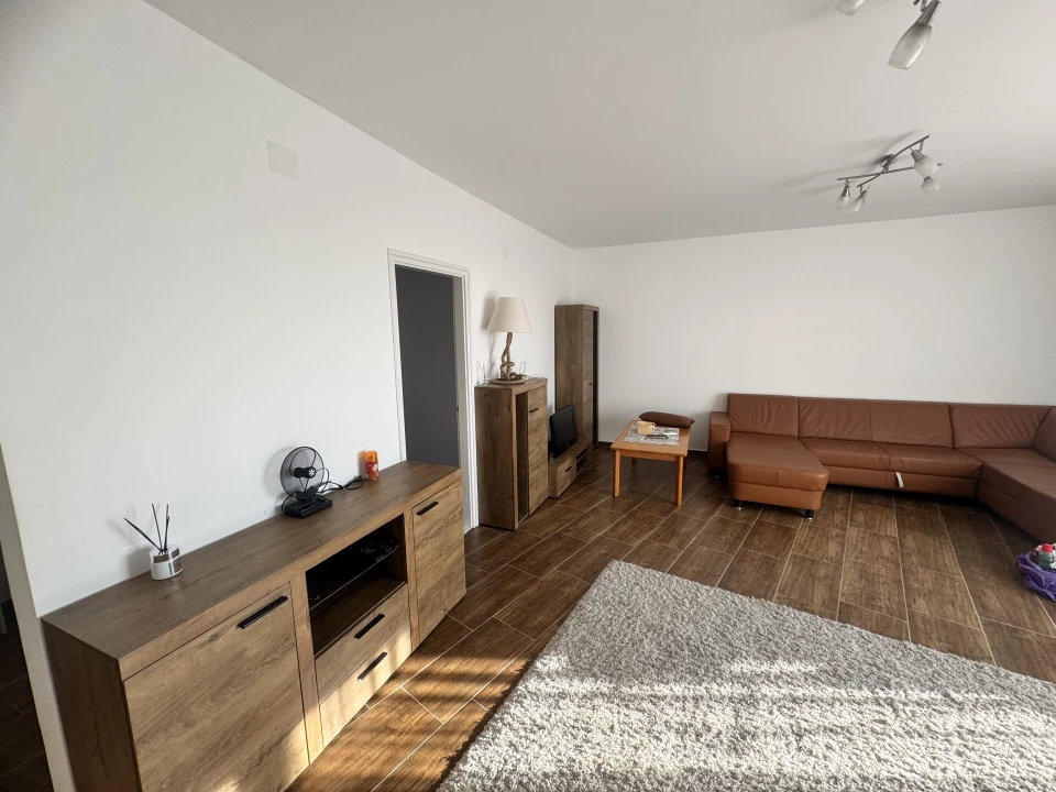 Kiadó téglalakás, Debrecen