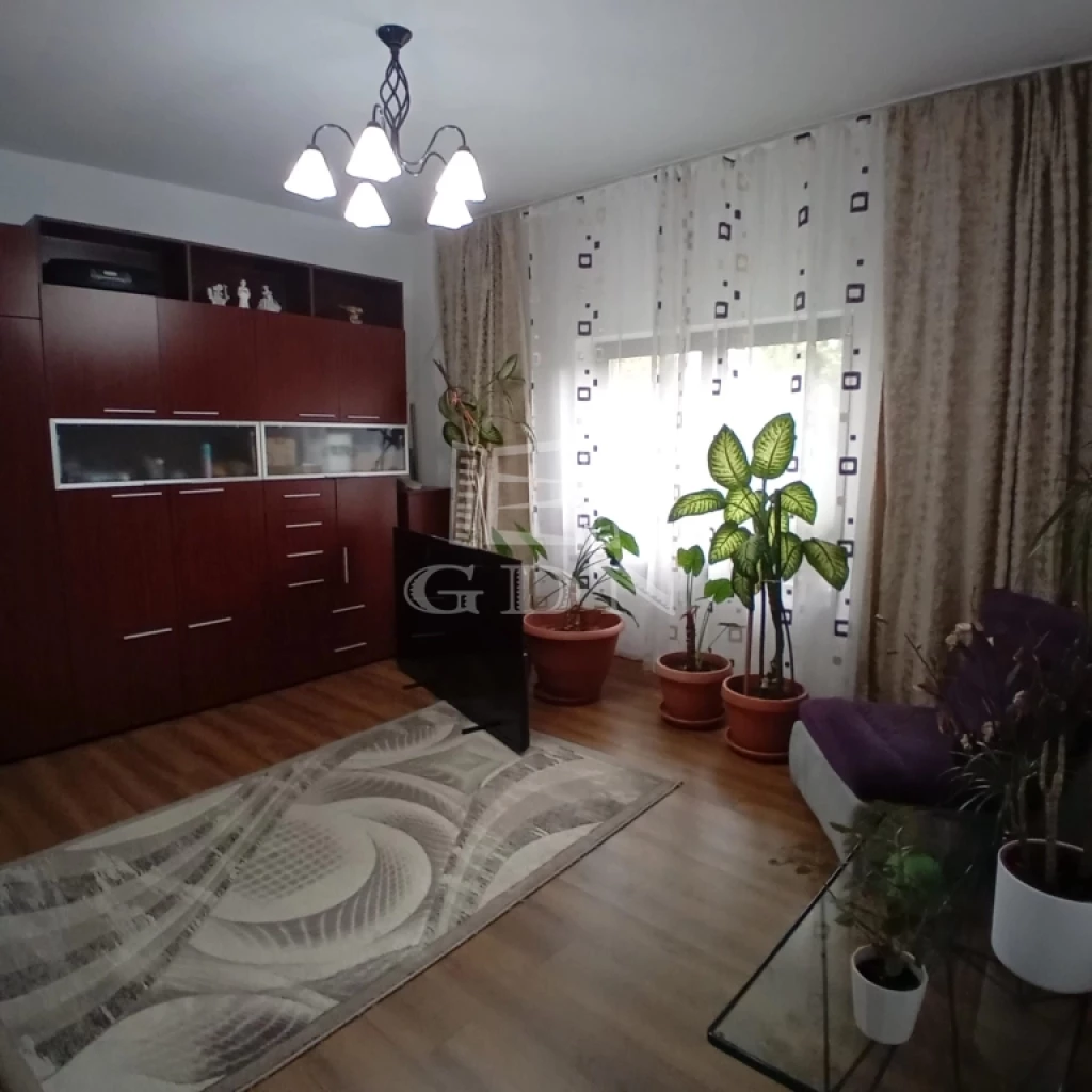 For sale brick flat, Kolozsvár, Grigorescu, Apartament cu 2 camere, Grigorescu