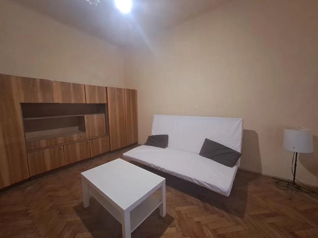 For rent brick flat, Budapest VI. kerület, Nagykörúton kívüli terület