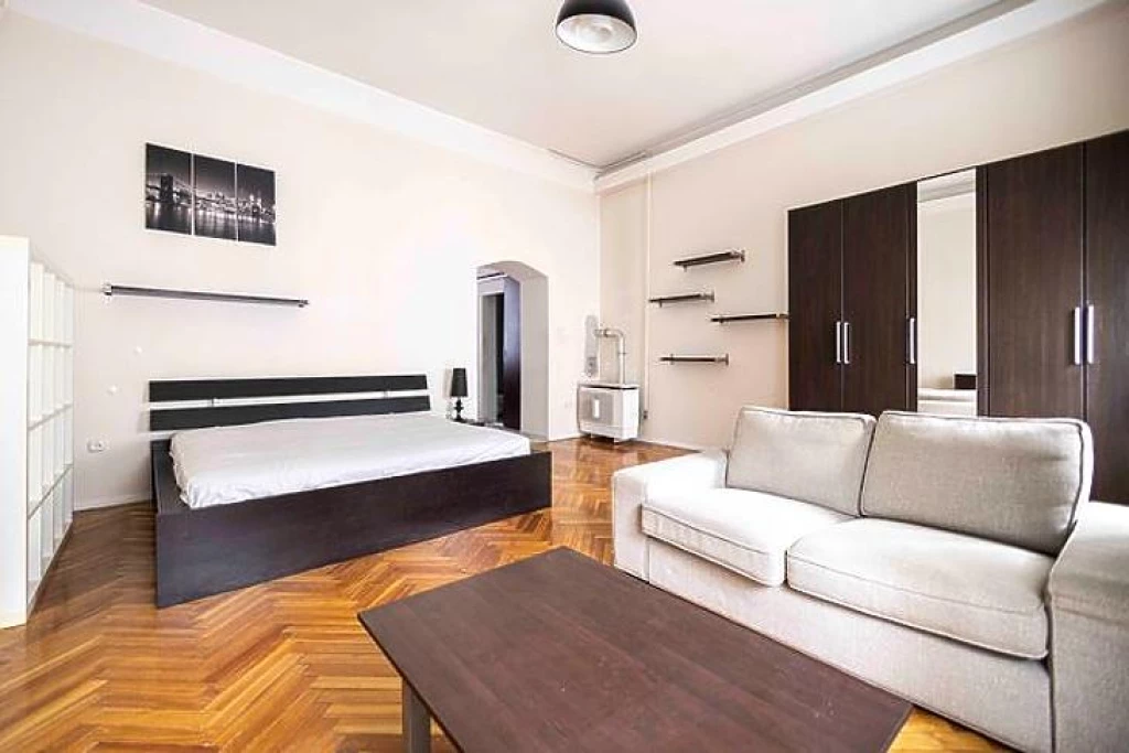Kiadó téglalakás, Budapest VI. kerület, Nagykörúton kívüli terület