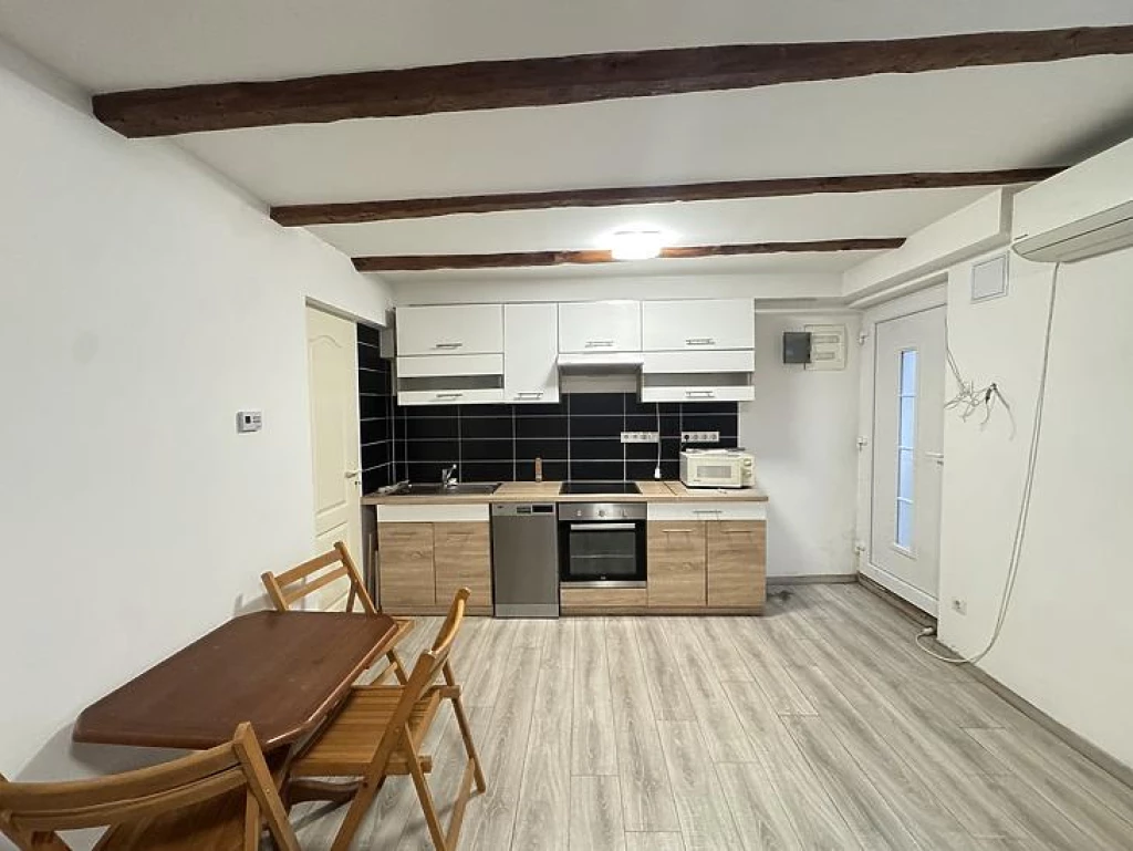 For rent brick flat, Budapest XIV. kerület, Városliget