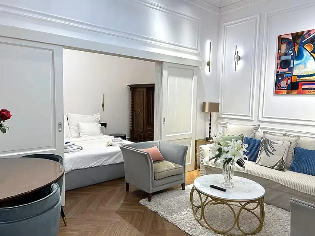 For rent brick flat, Budapest VI. kerület, Nagykörúton kívüli terület