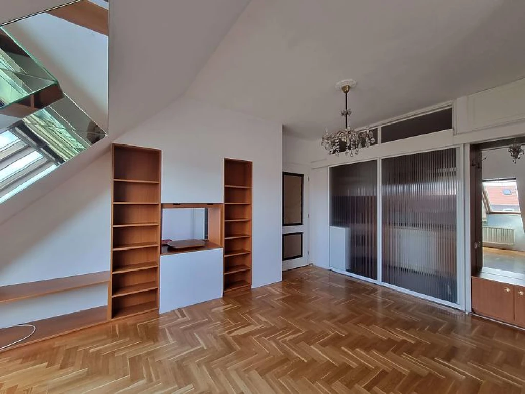 c3-2-name c2-19-name, Budapest III. kerület, Óbuda