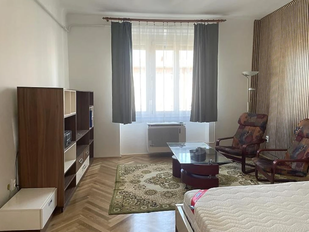 Kiadó téglalakás, Budapest XI. kerület, Nádorkert