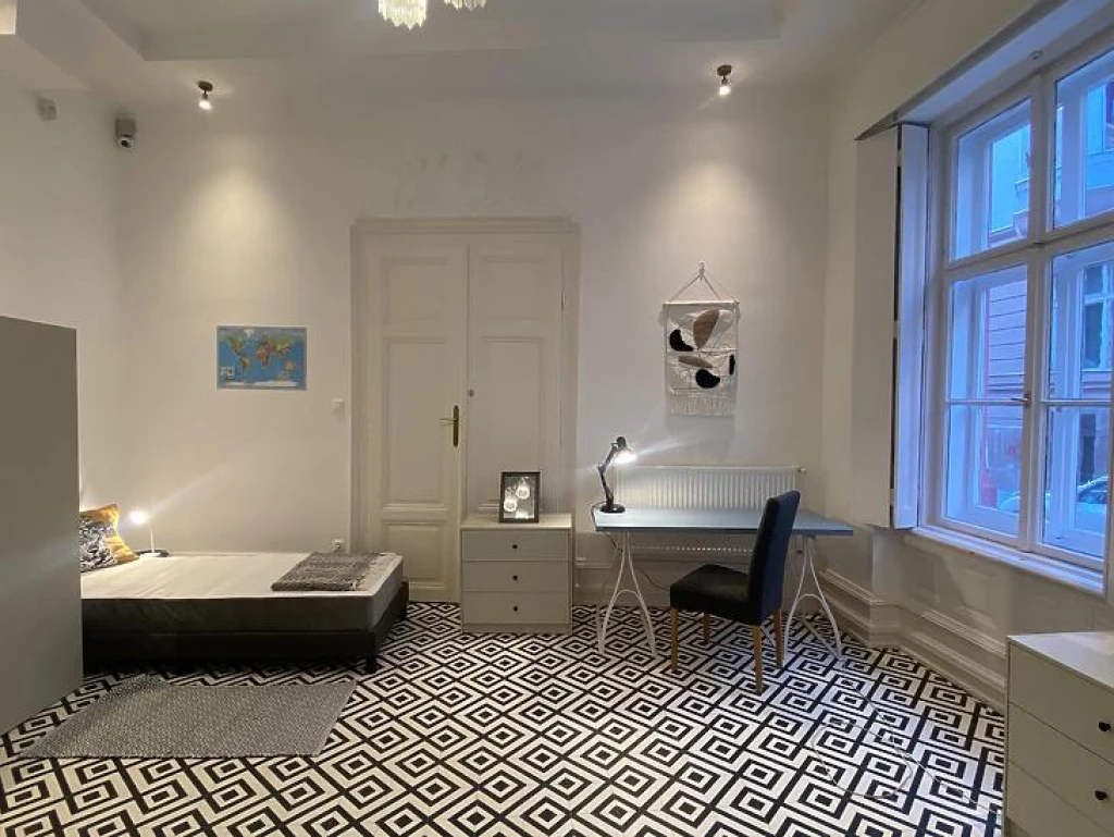 Kiadó téglalakás, Budapest VIII. kerület, Corvin negyed