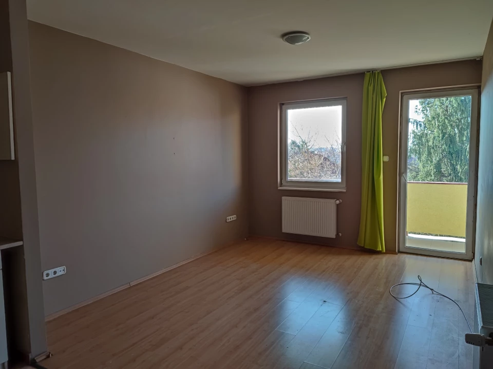 Kiadó téglalakás, Debrecen