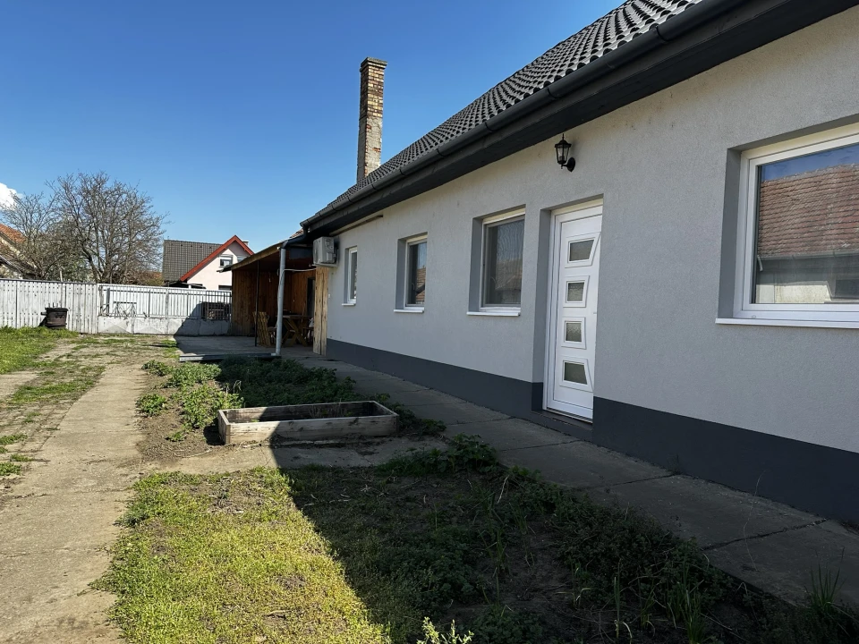 c3-1-name c2-1-name, Hajdúböszörmény