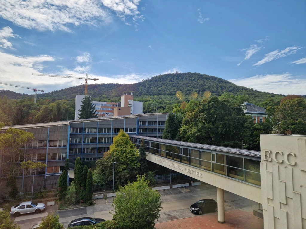 2 szobás PANORÁMÁS lakás kiadó!