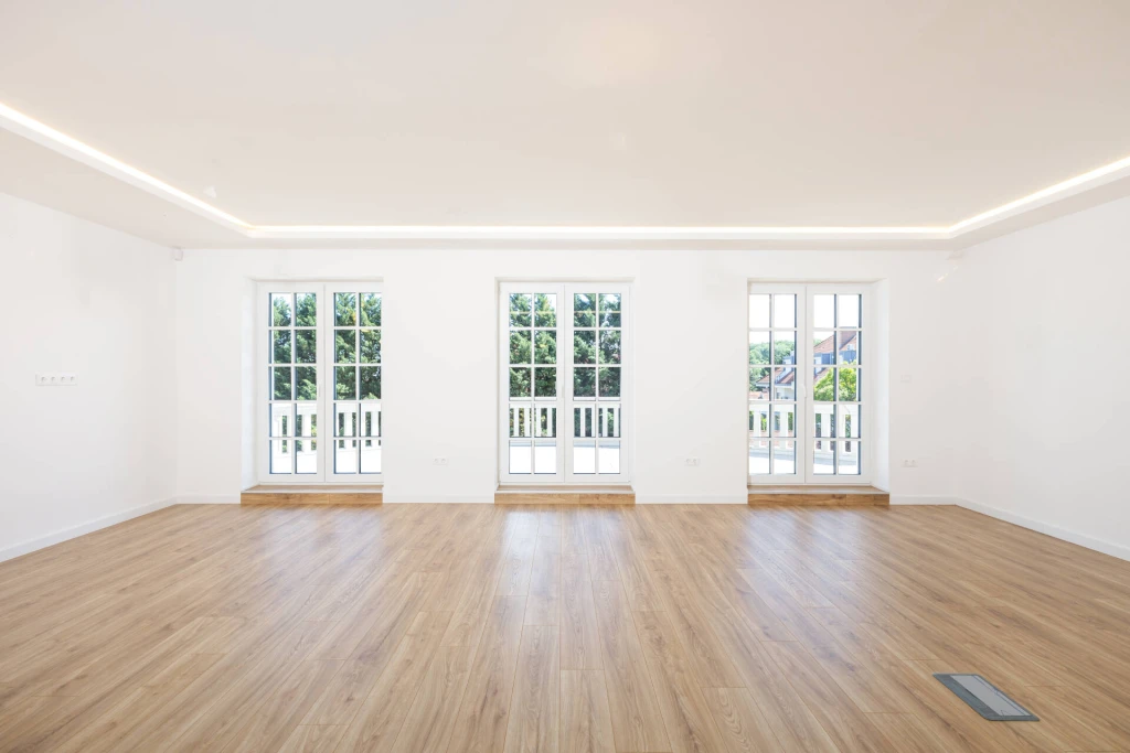 ELEGÁNS VILLAHANGULAT ÉS MODERN LUXUS