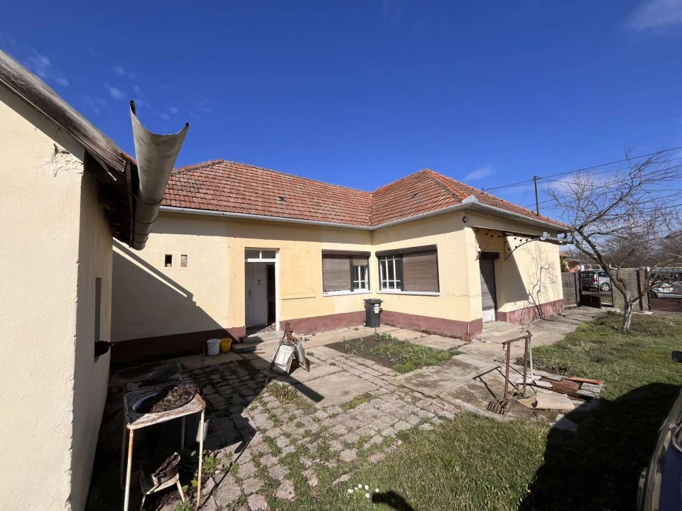 For sale house, Sarkad