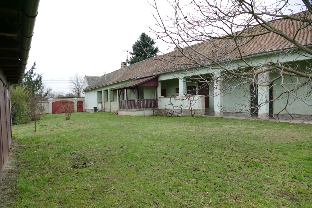 For sale house, Elek