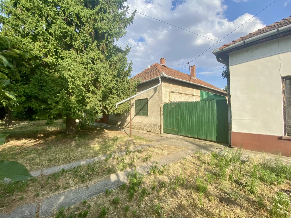 Mezőkovácsházán tágas csakádi ház