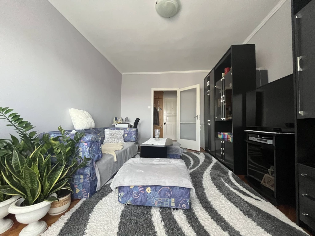 c3-1-name c2-23-name, Gyula