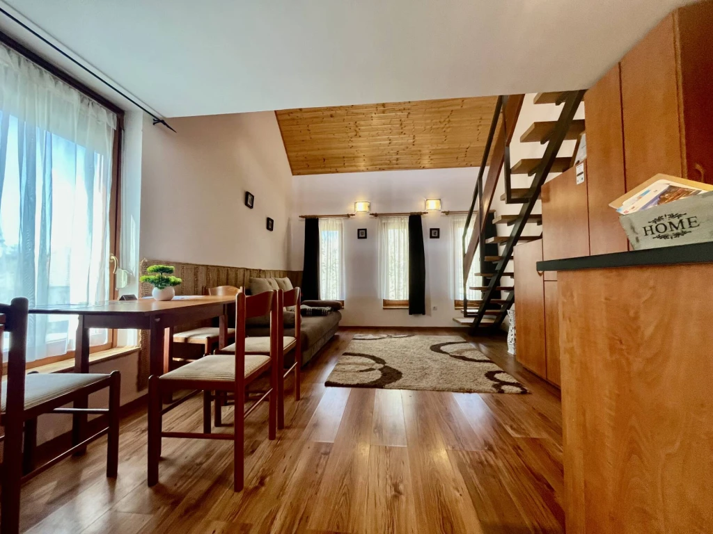 c3-1-name c2-23-name, Gyula