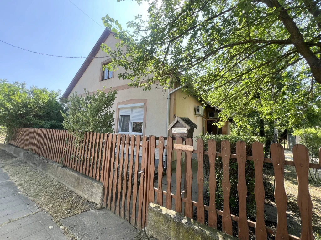c3-1-name c2-1-name, Csökmő
