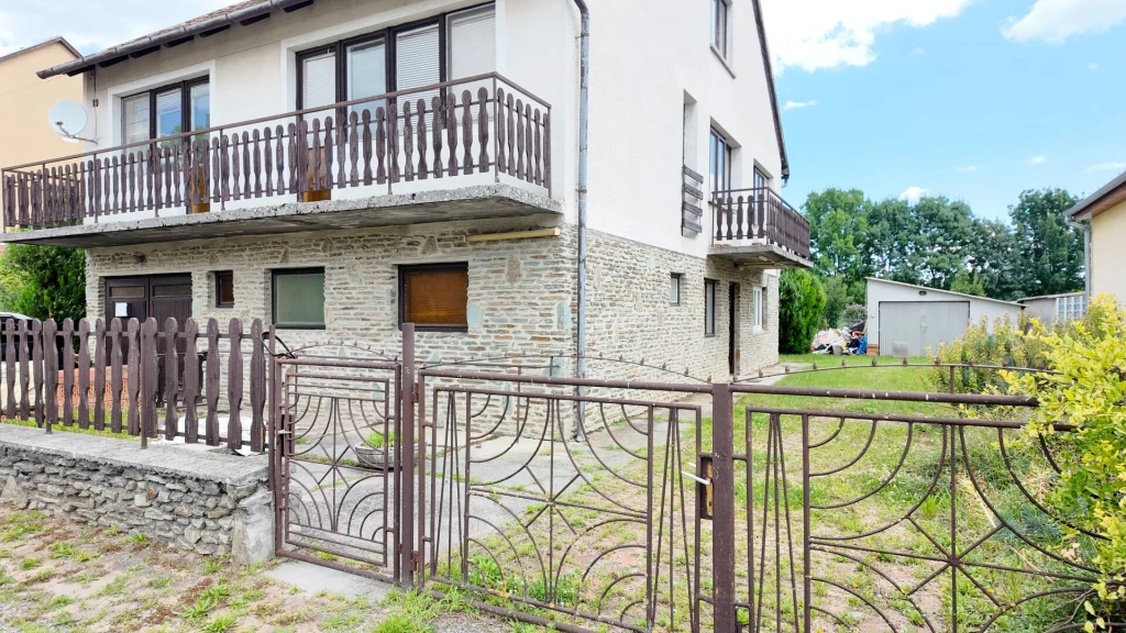 Valódi kétgenerációs családi ház Ausztria mellett