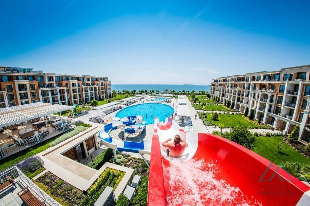 Nagyon szép apartman a legjobb helyen, Premier Fort Beach, első sorban a tengerparton, Sveti Vlas, Bulgária