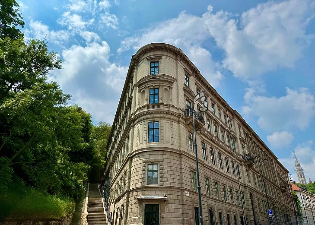 Eladó téglalakás, Budapest I. kerület, Víziváros I. ker.