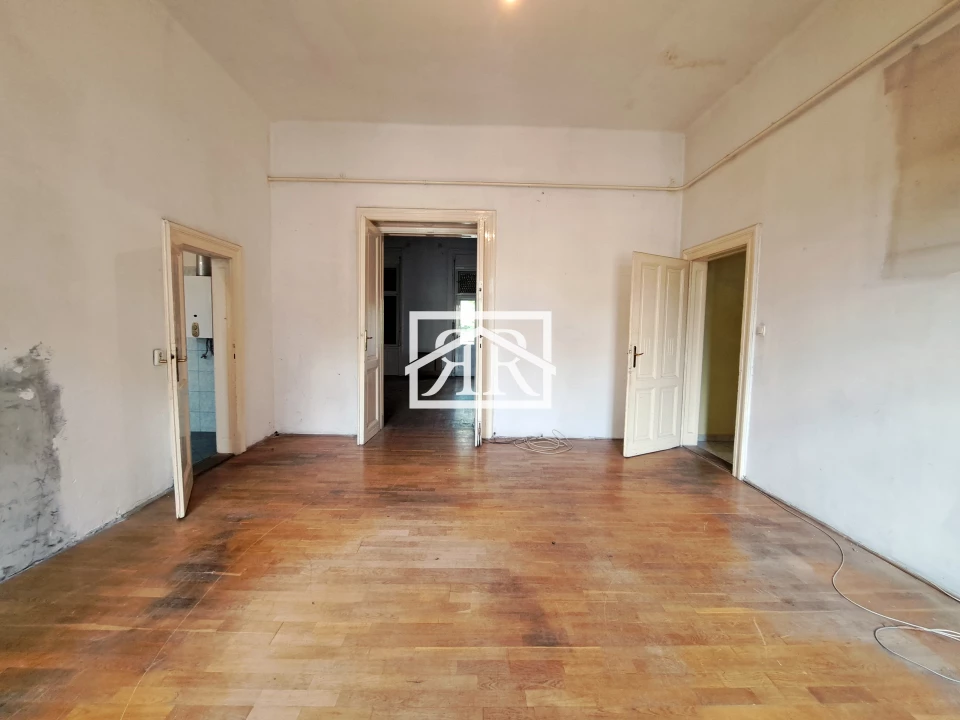 For sale brick flat, Szeged