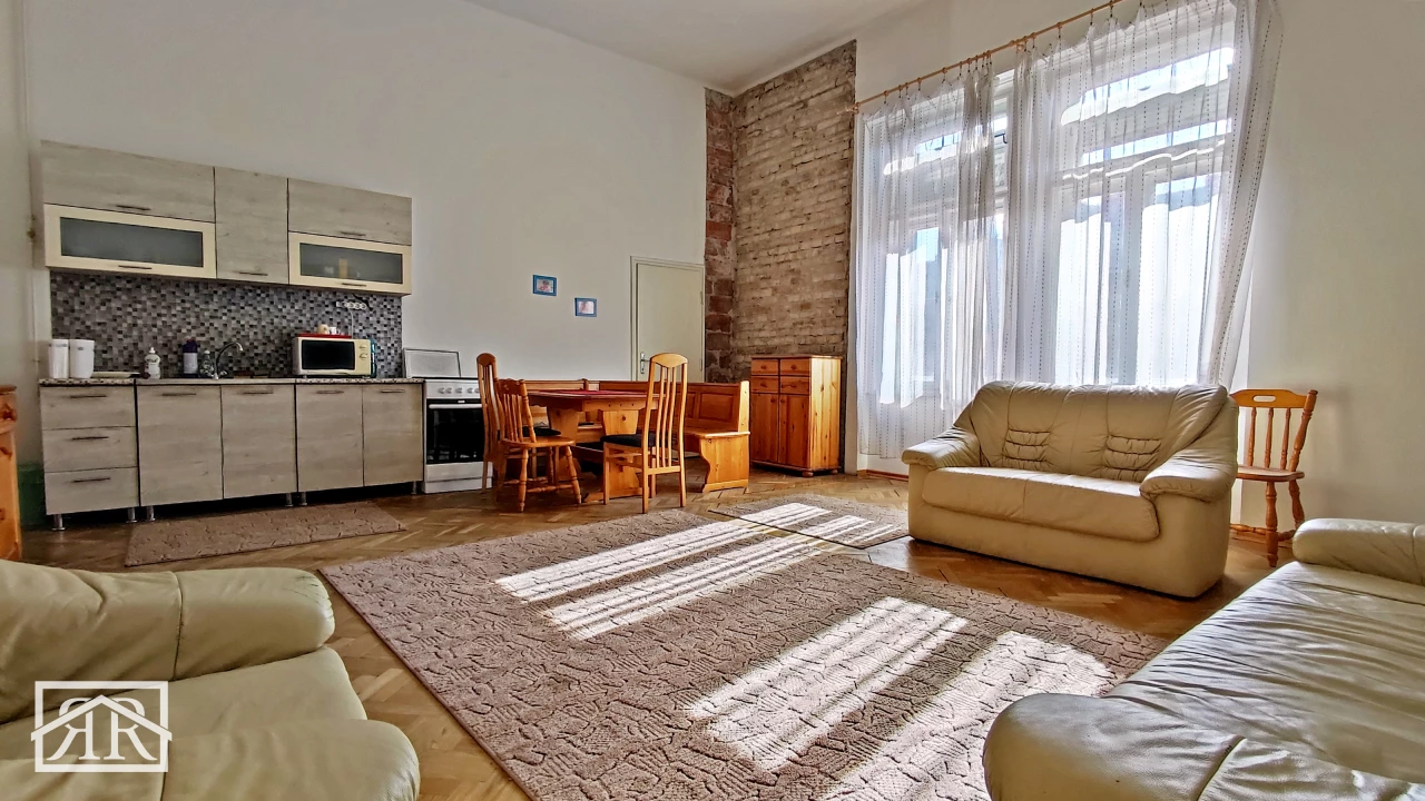 For sale brick flat, Szeged