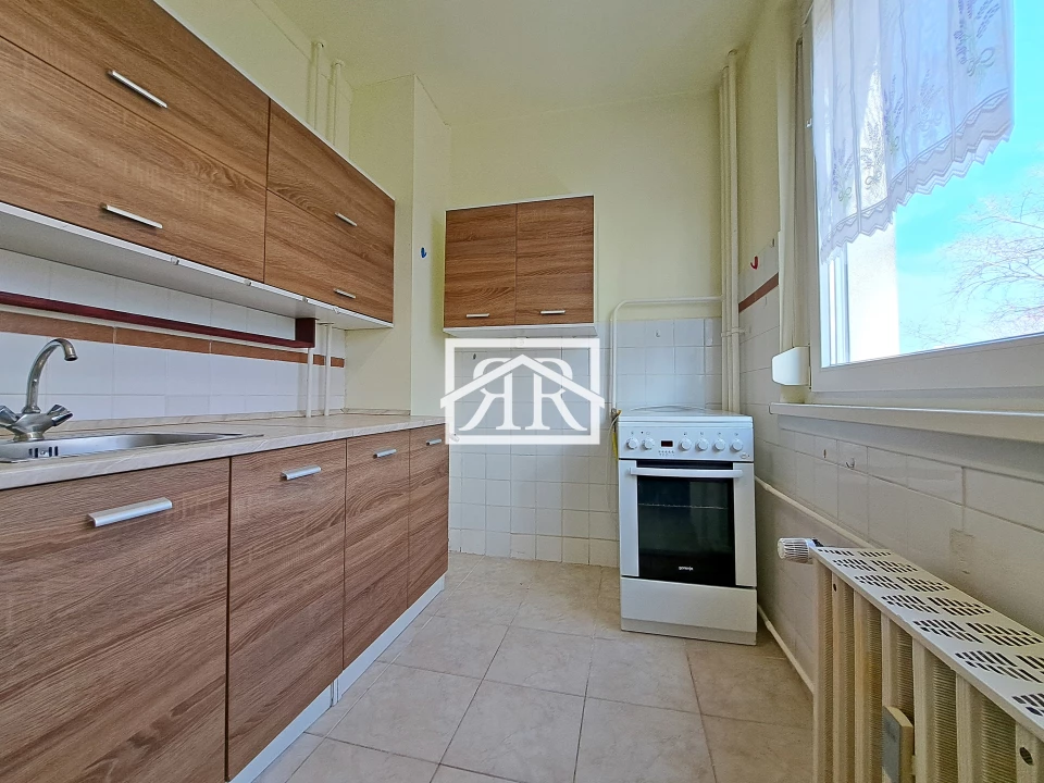 For sale panel flat, Szeged