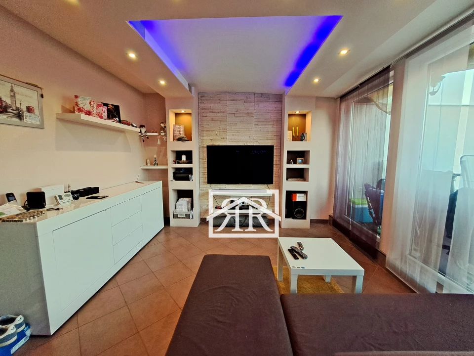 For sale brick flat, Szeged