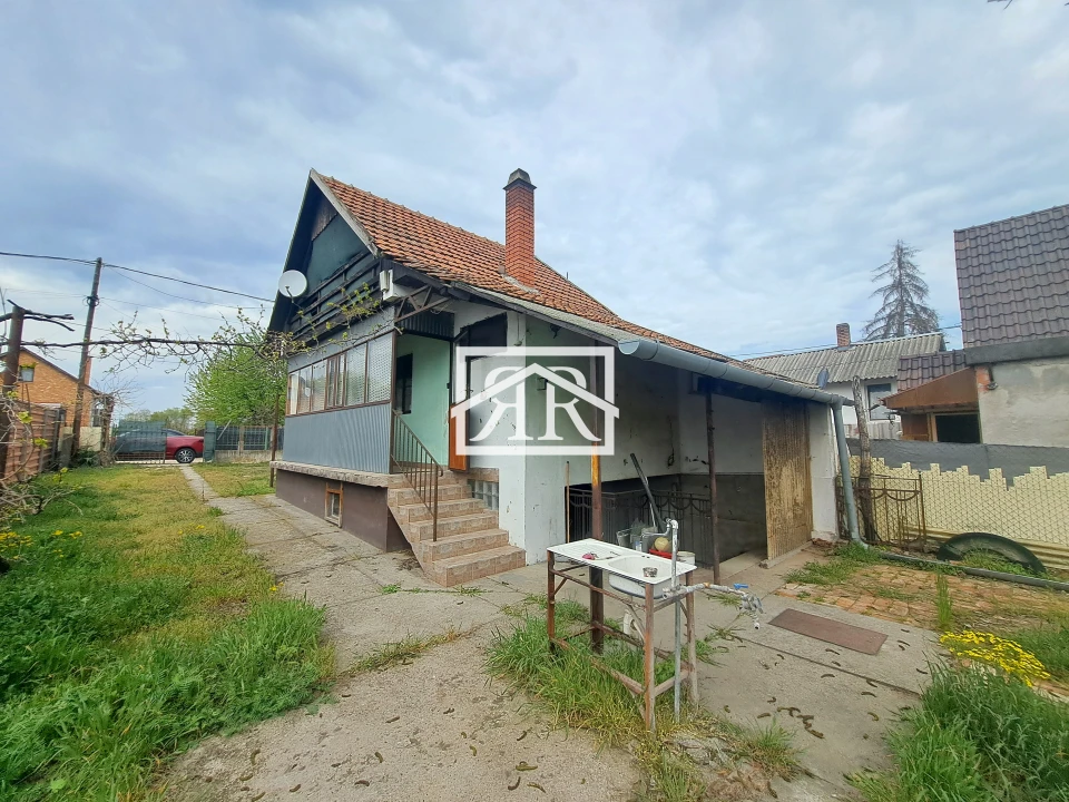 Eladó üdülő, nyaraló, Sándorfalva