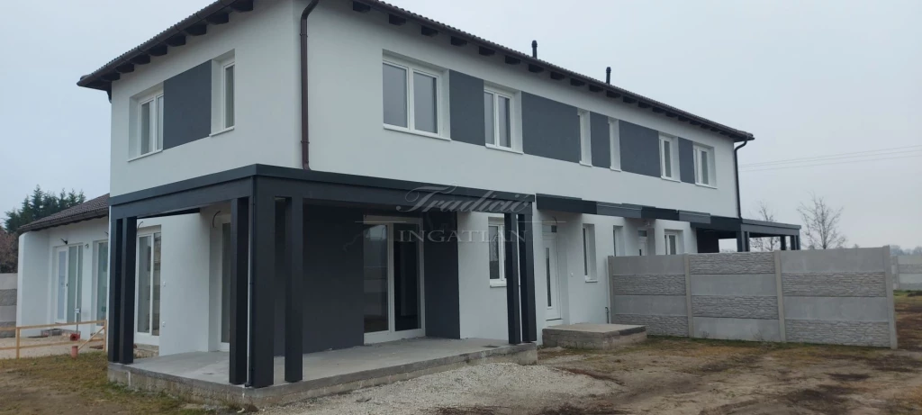 For sale semi-detached house, Győr, Győrszentiván