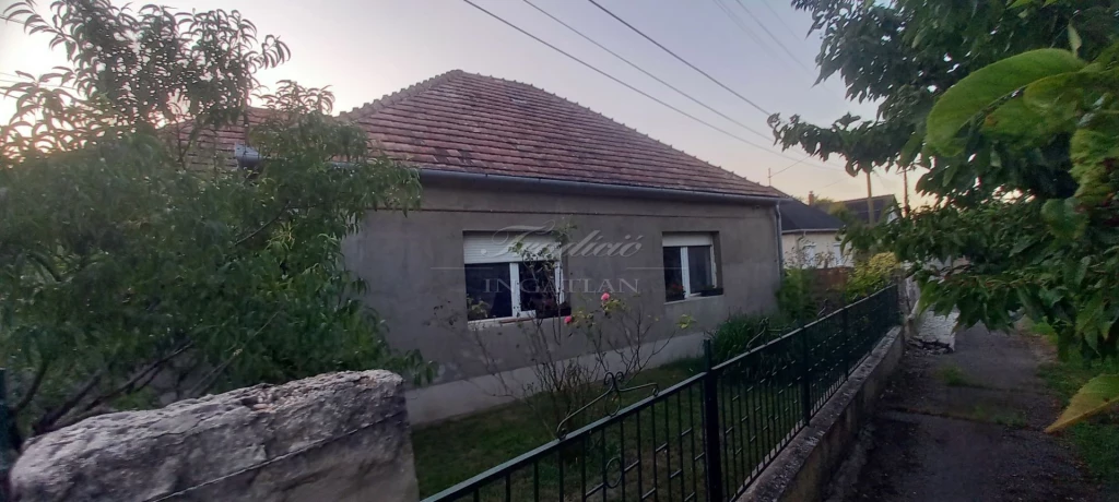 Eladó 113 m2 családi ház, Öttevény