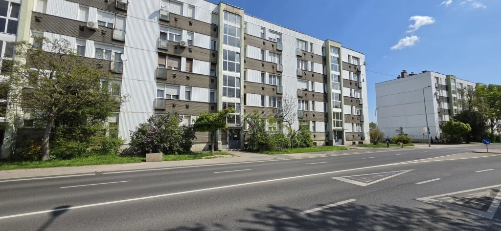 c3-1-name c2-19-name, Győr, Gyárváros