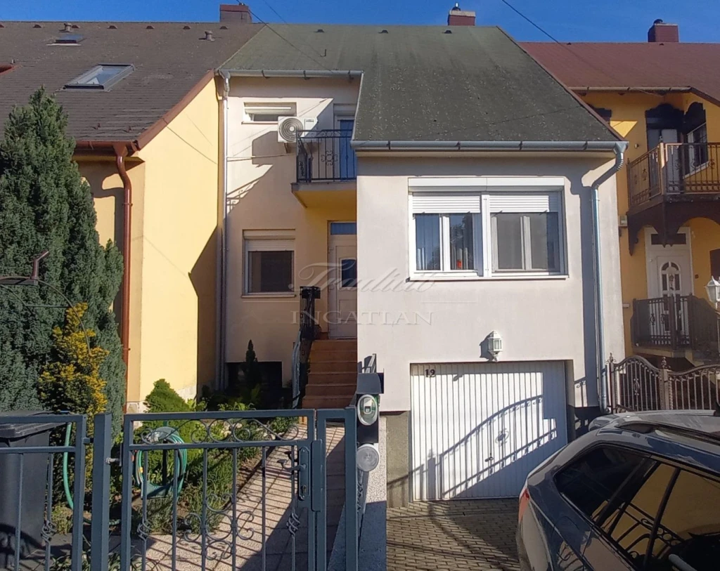 JÓ HELYEN!