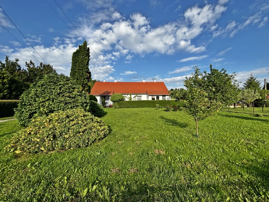 For sale semi-detached house, Újudvar