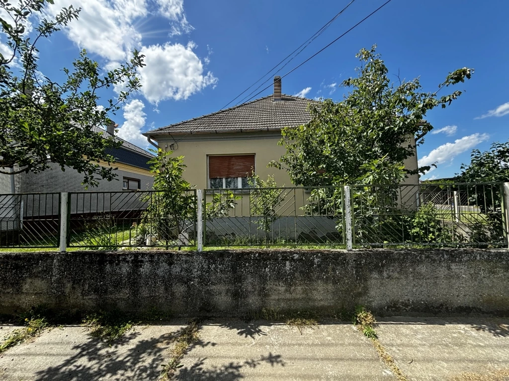 For sale house, Tótszerdahely