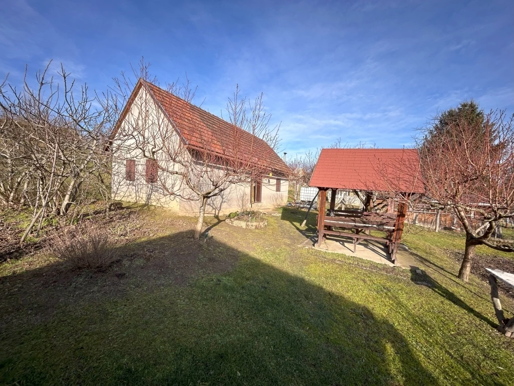 For sale plough-land, pasture, Nagyrécse