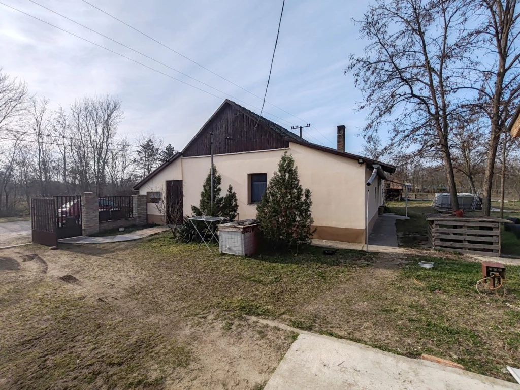 For sale house, Csongrád, Öregszőlő