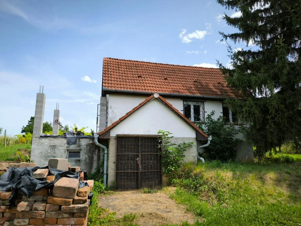 For sale house with a garden, Balatonberény