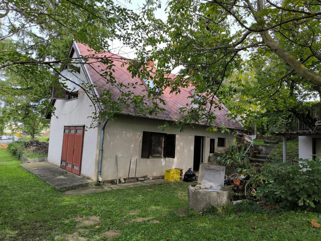 For sale house with a garden, Balatongyörök