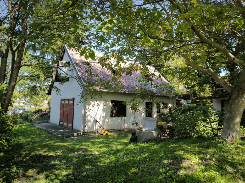 Eladó családi ház, Balatongyörök