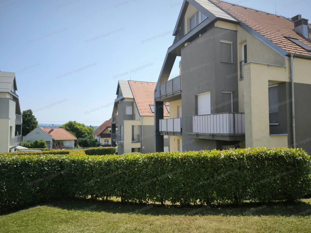 For sale brick flat, Hévíz