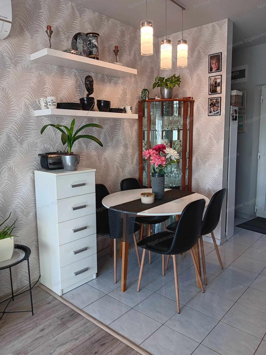 Napsütötte lakás a Balaton déli partján, Siófokon