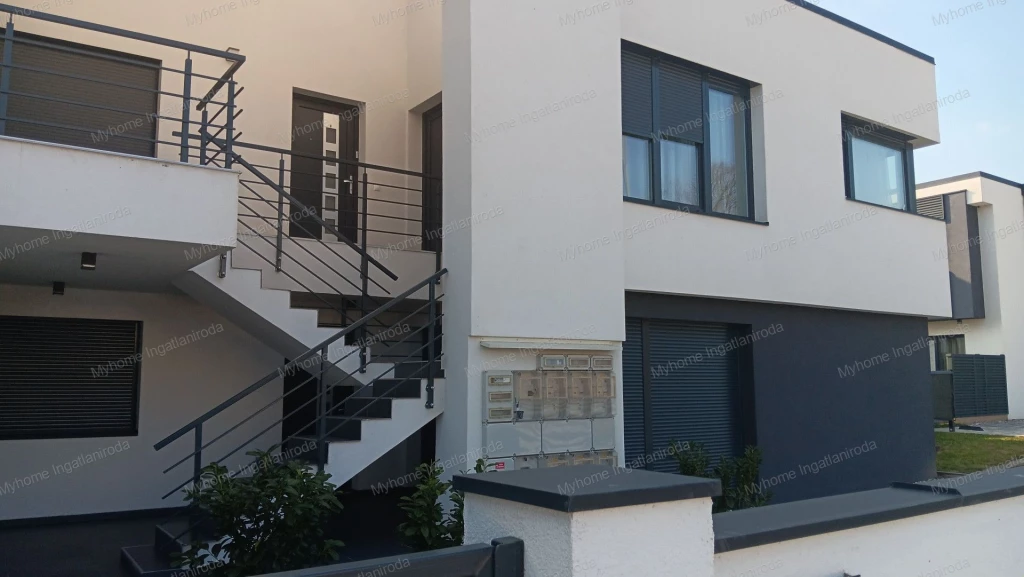 ÚJ ÉPÍTÉSŰ, MODERN LAKÁS ELADÓ SIÓFOK-SÓSTÓN