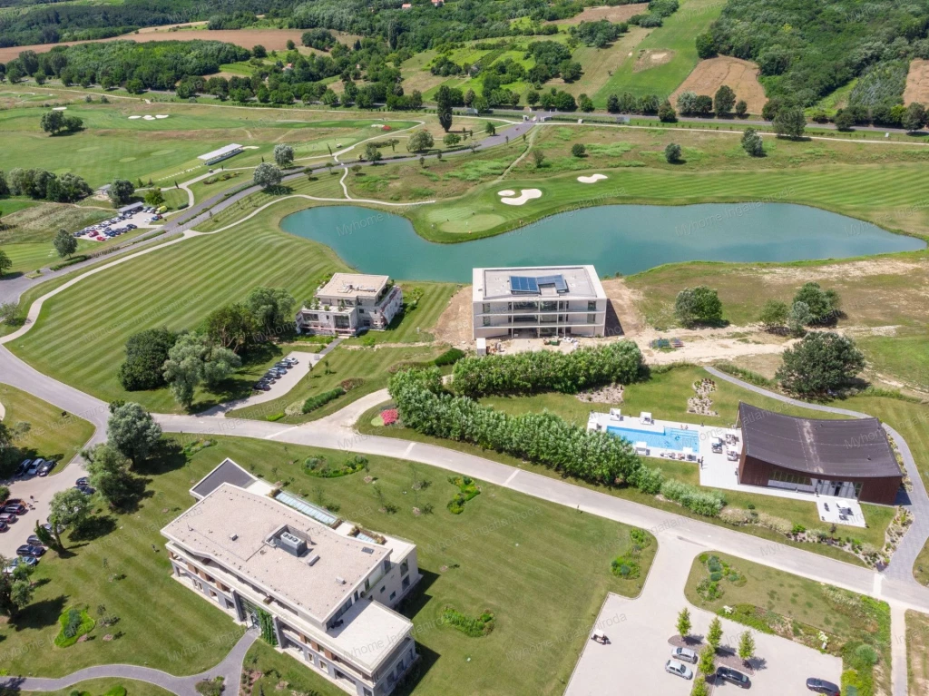 Eladó téglalakás, Kehidakustány