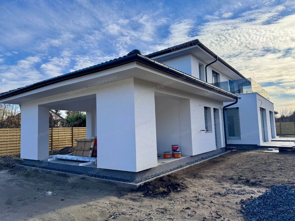 Eladó ikerház, Siófok