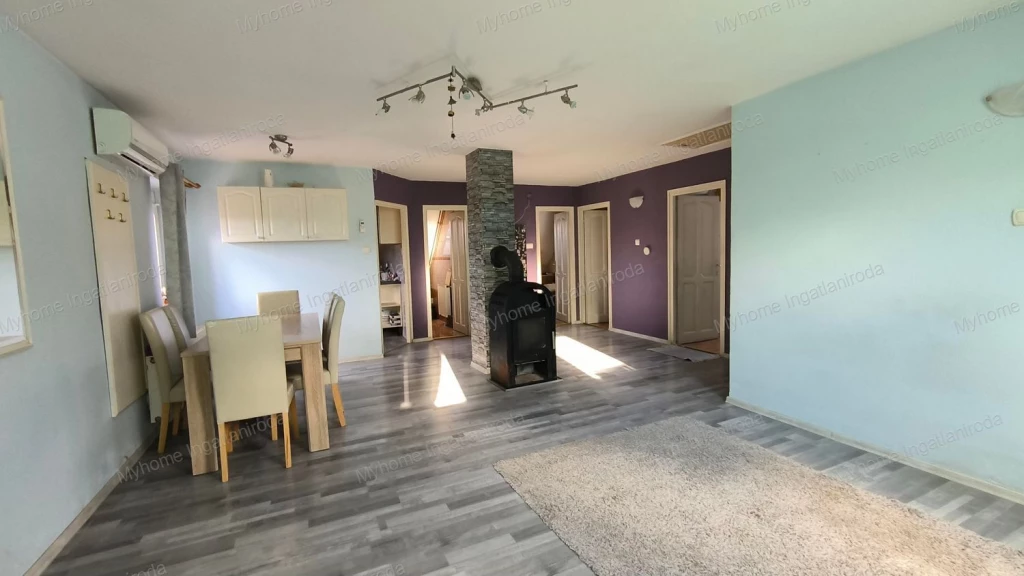 Világos tetőtéri lakás Keszthelyen - kész állapot, további lehetőségekkel