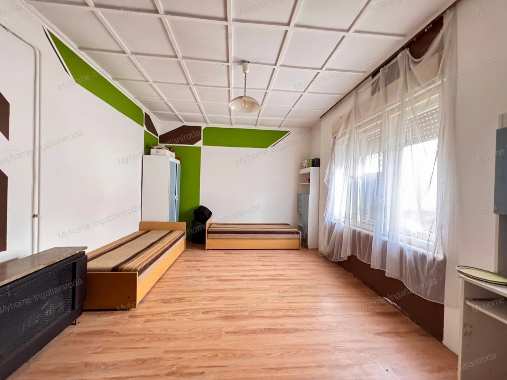 Belváros közeli, felújítandó családi ház kiváló adottságokkal Zalaegerszegen eladó!