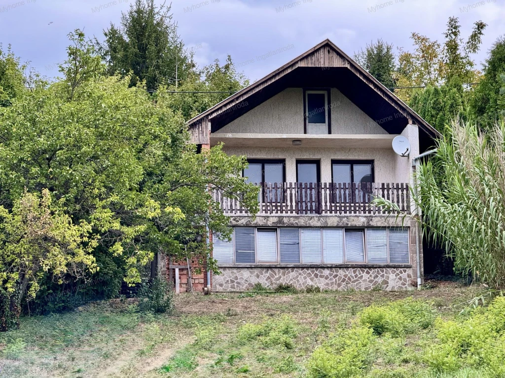 Zalaegerszeg–Jánkahegyen, két utcafrontos, 2481 m²-es ingatlan eladó!